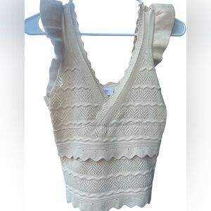 Coquette Cream V-Neck Crop Top with Textured Knit by Bluivy Sz Small